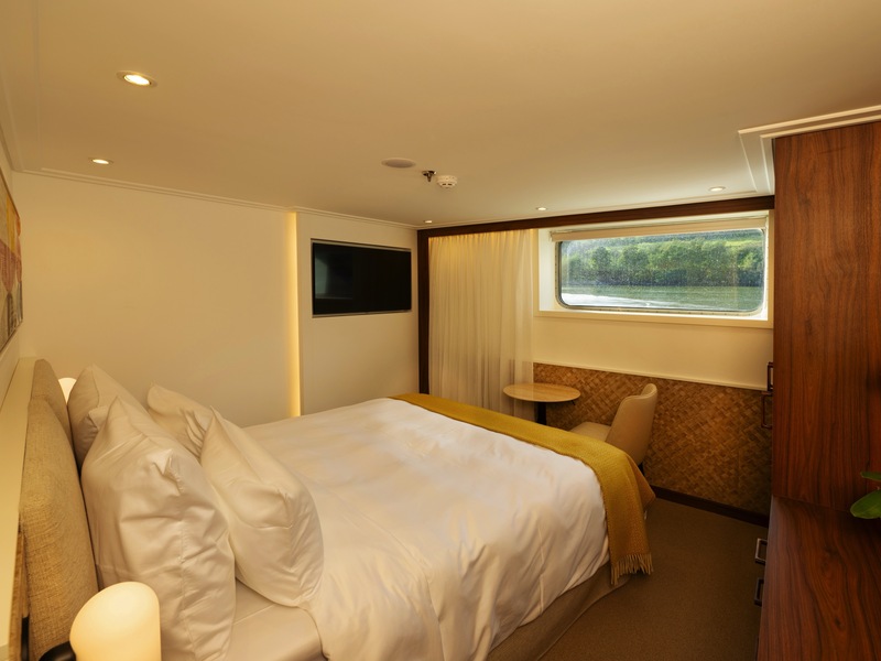 Avalon Deluxe Stateroom